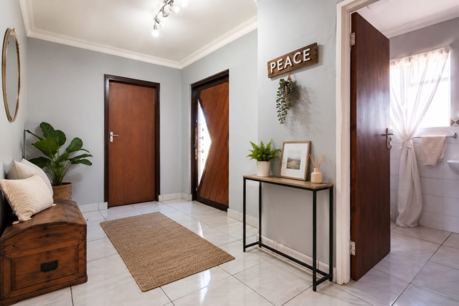 5 Bedroom Property for Sale in Ladybrand Free State
